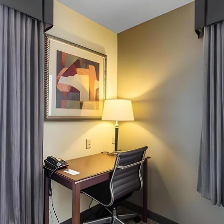 Comfort Inn & Suites Madisonville Εξωτερικό φωτογραφία