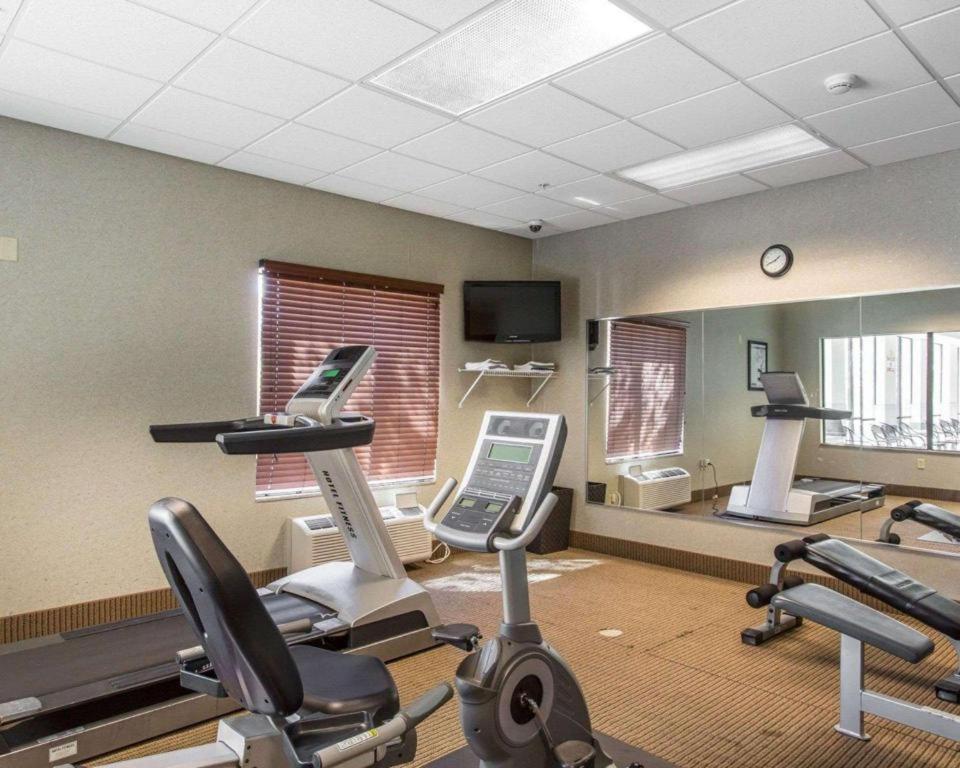 Comfort Inn & Suites Madisonville Εξωτερικό φωτογραφία