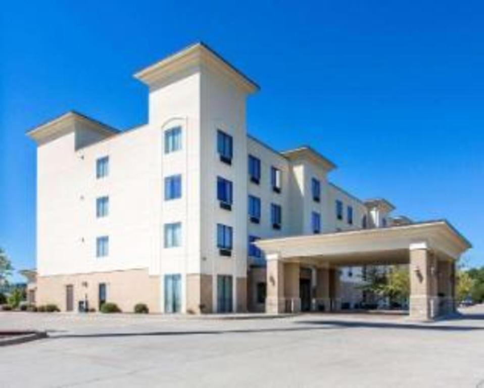Comfort Inn & Suites Madisonville Εξωτερικό φωτογραφία