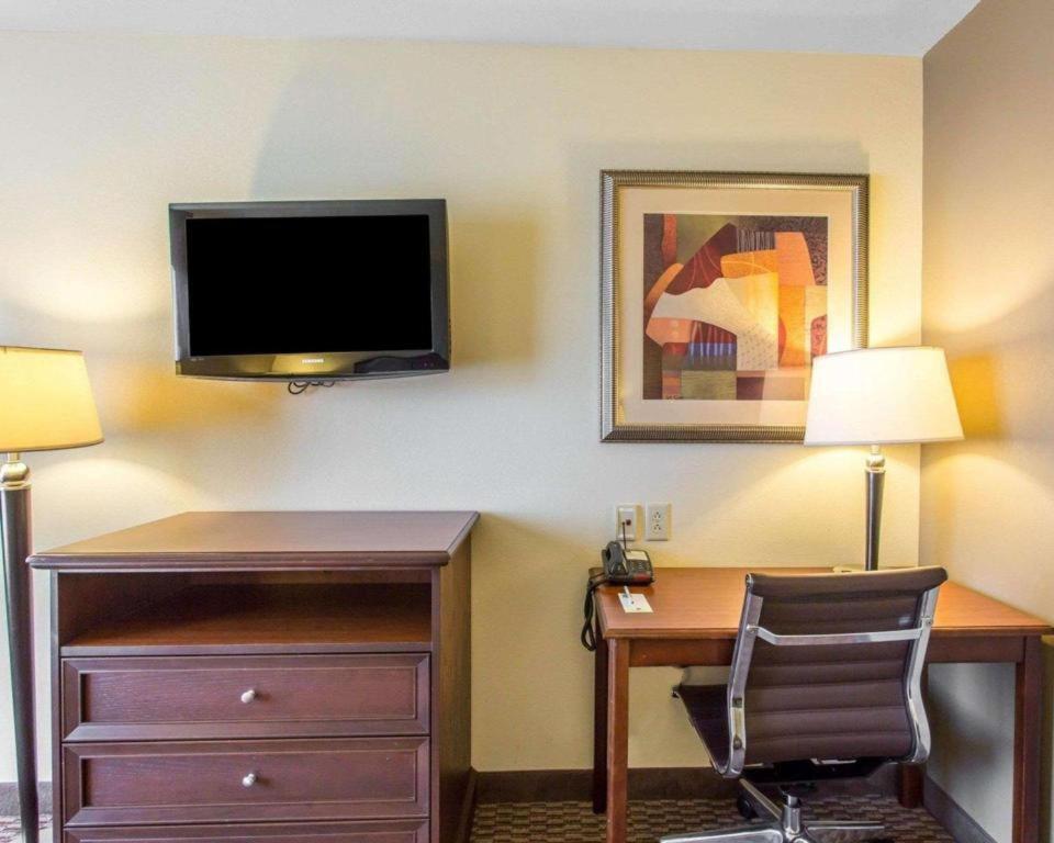 Comfort Inn & Suites Madisonville Εξωτερικό φωτογραφία